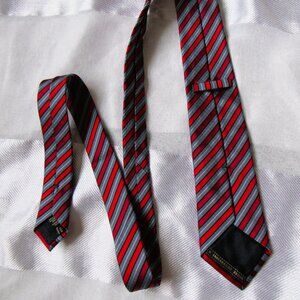 ERMENEGILDO ZEGNA 100% Silk Red Black & Silver Striped Tie  W 3"